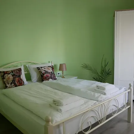 Guest Havana Vendégház Rusze